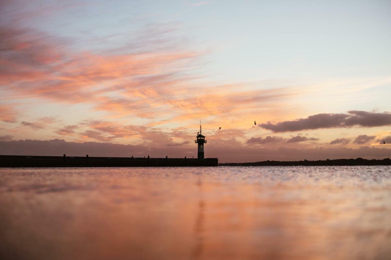 Отель Aja Travemuende Любек Экстерьер фото